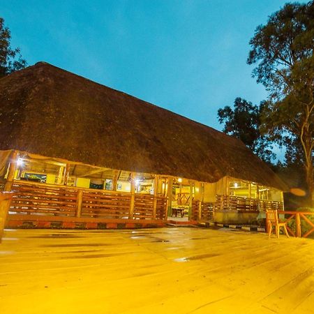 Lake Bunyonyi Eco Resort Chabahinga Ngoại thất bức ảnh
